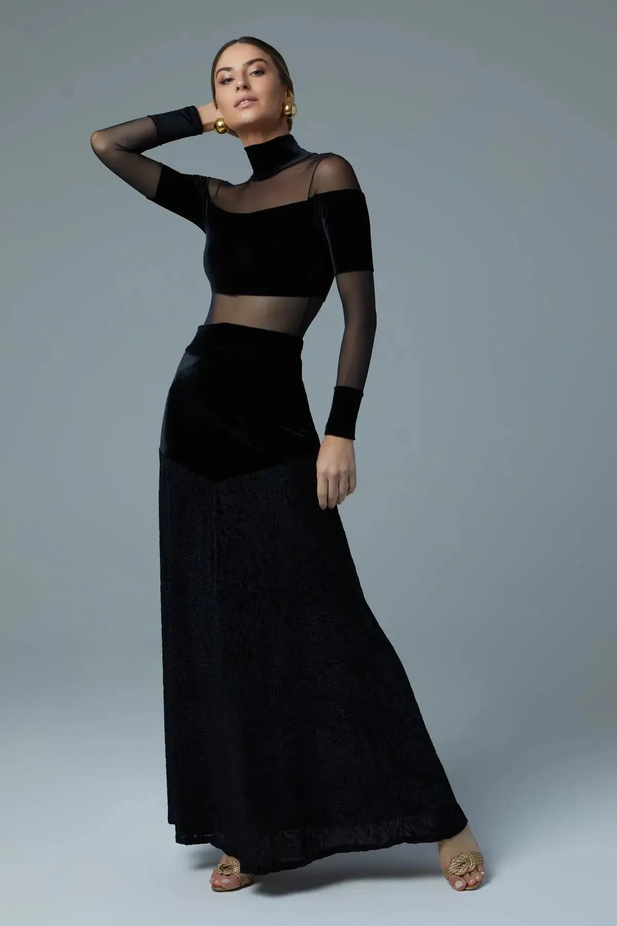 Saia Rosana Preto