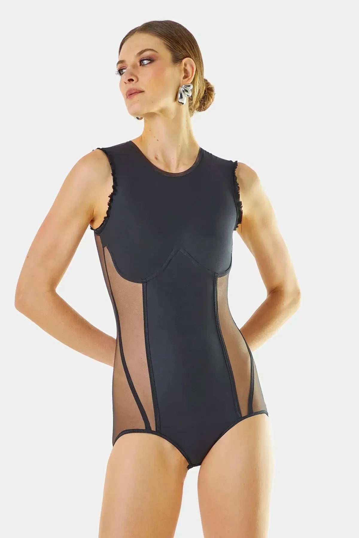 Body Ellen Preto