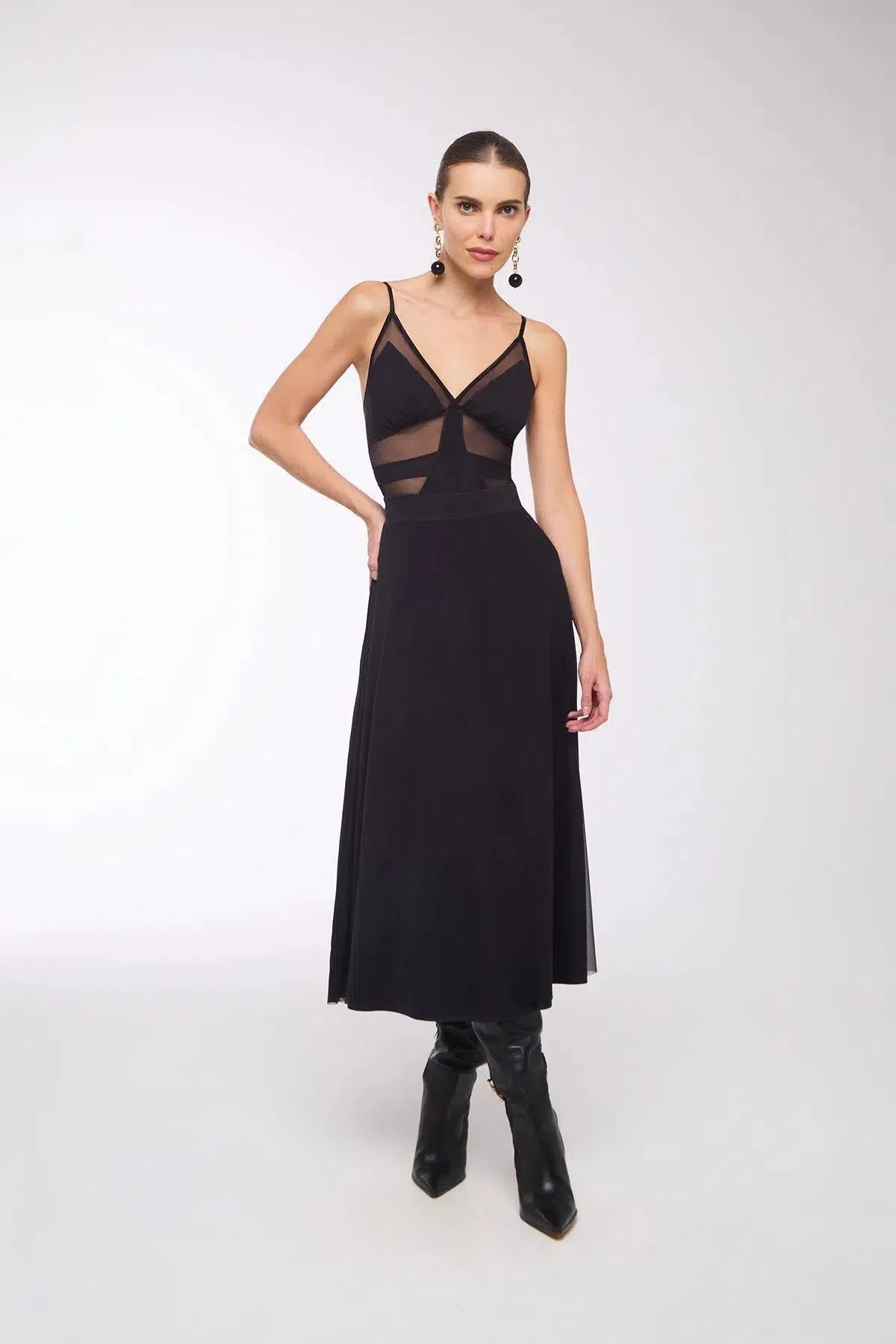 Body Mirela Preto
