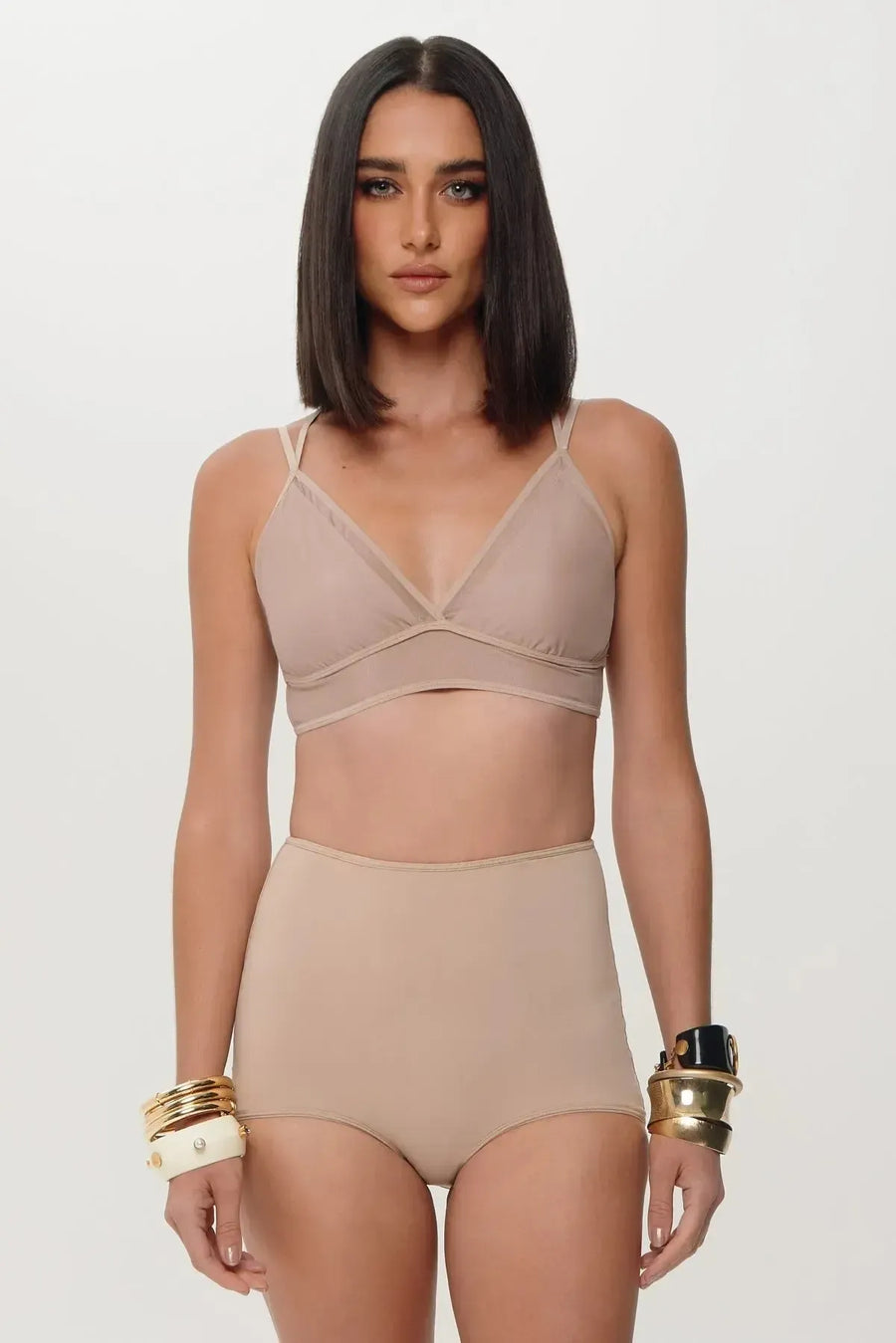Hot Pant Andrea Basic Pele